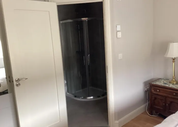 Проживание в семье 4 Cois Glaisin View Наван